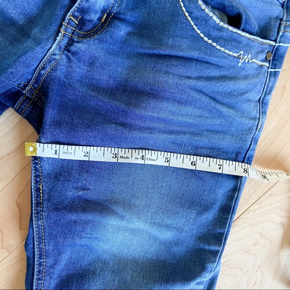 Straight Leg Jeans 24 XS - Picture 7 of 9